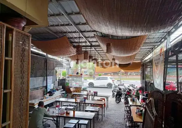 image RUMAH MEWAH 2 LANTAI DEPAN POLDA RIAU | LOKASI STRATEGIS DI JANTUNG KOTA PEKANBARU (8)