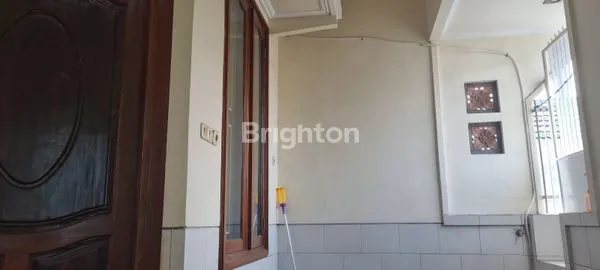 image RUMAH DI SIMPANG DARMO PERMAI SELATAN  (4)