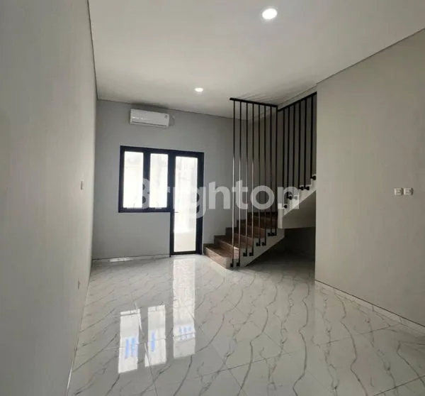 image RUMAH BARU KUTISARI INDAH UTARA (4)