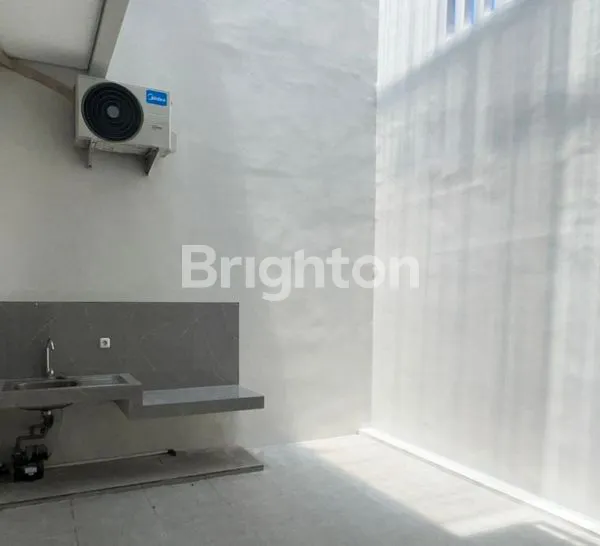 image RUMAH BARU KUTISARI INDAH UTARA (6)