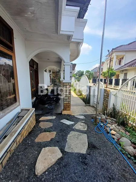 image RUMAH MEWAH DI BANYUMANIK (3)