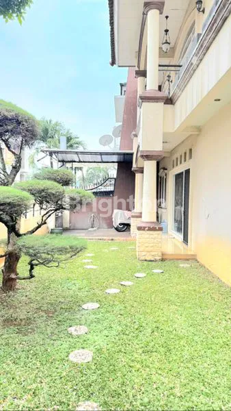 image RUMAH HOEK 2 LANTAI, LT 202M² DI METRO PERMATA (2)