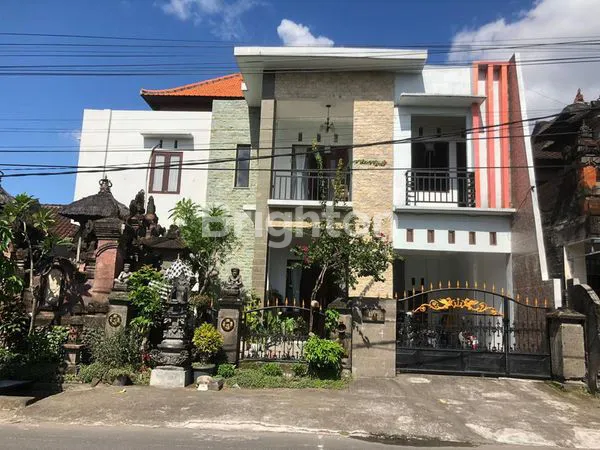 image DISEWAKAN RUMAH 2 LANTAI DAERAH DALUNG DENGAN LOKASI STRATEGIS. (1)