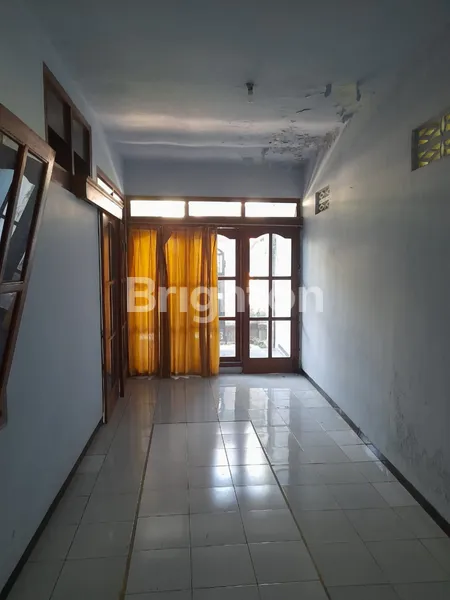 image RUMAH LUAS TANAH 316 M² HADAP TIMUR DI [LOKASI PRIMA]! HARGA 1.7 MILYAR NEGO KERAS! (8)