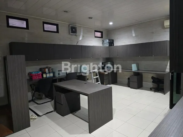 image RUMAH STRATEGIS DEKAT UNIVERSITAS INDONESIA SALEMBA MENTENG JAKARTA PUSAT (6)