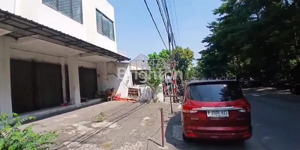 RUKO GANDENG 2 LANTAI DEKAT TOLL