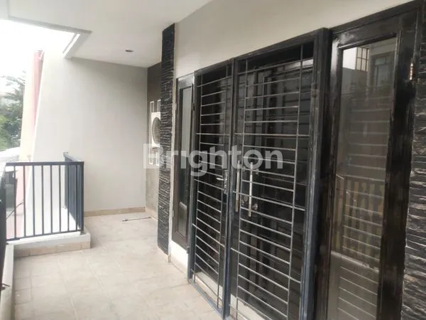 image RUMAH GADING ELOK 2 LANTAI SIAP HUNI (6)