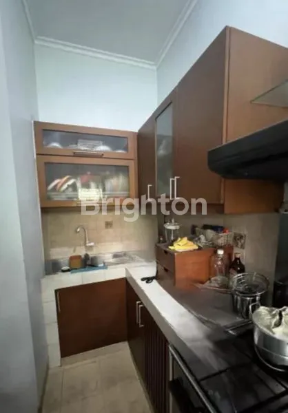 image DIJUAL RUMAH TROPICAL 2LANTAI DI KELAPA GADING (2)