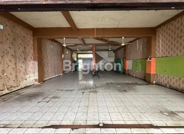 image RUANG USAHA STRATEGIS MAKAM HAJI KARTASURA SOLO (3)