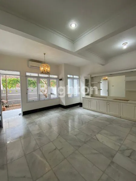 image RUMAH 2 LTN SIAP HUNI LT 120 DI KRAMAT JATI (5)