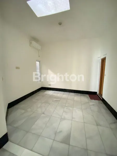 image RUMAH 2 LTN SIAP HUNI LT 120 DI KRAMAT JATI (7)