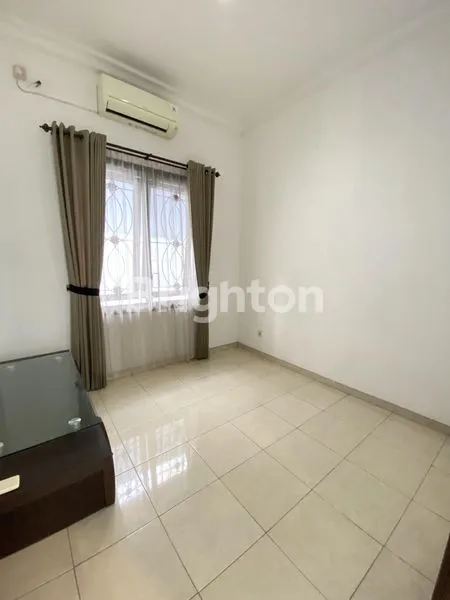 image RUMAH WISATA BUKIT MAS SIAP HUNI ADA TAMAN DEPAN DAN TAMAN BELAKANG (6)