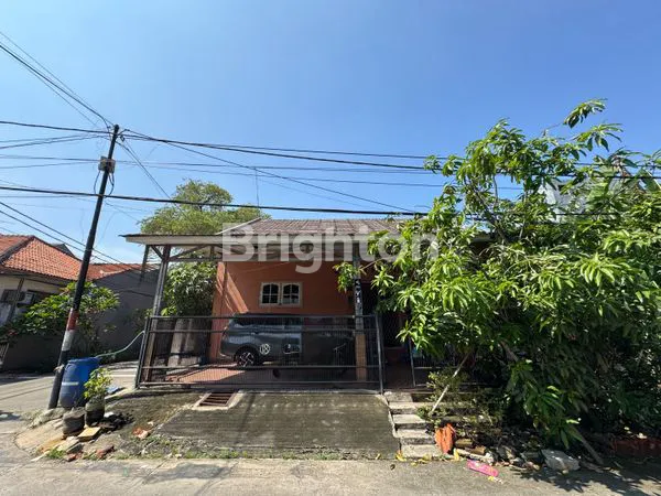image DIJUAL RUMAH HOEK DI KELAPA GADING JAKARTA UTARA (2)