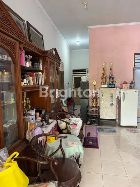 image DIJUAL RUMAH HOEK DI KELAPA GADING JAKARTA UTARA (8)