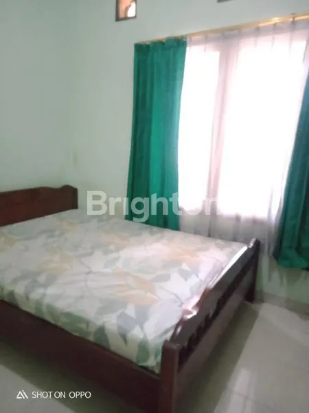 image RUMAH 1,5 LANTAI DI TENGGILIS UTARA (3)