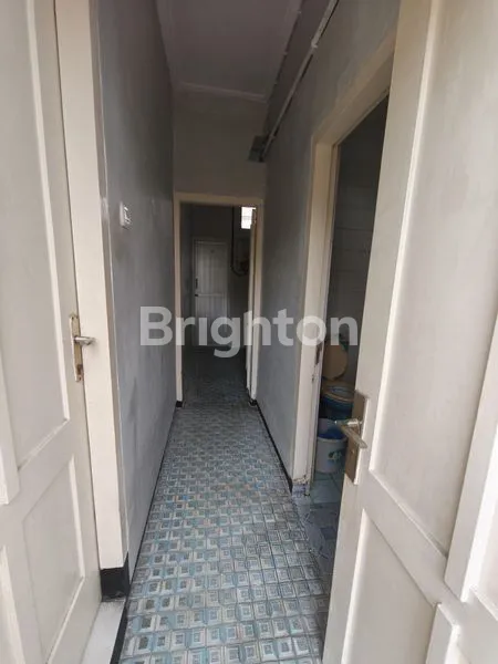 image RUMAH PUSAT KOTA 1 LANTAI LT 685M² DI JL KAPUAS SURABAYA (3)