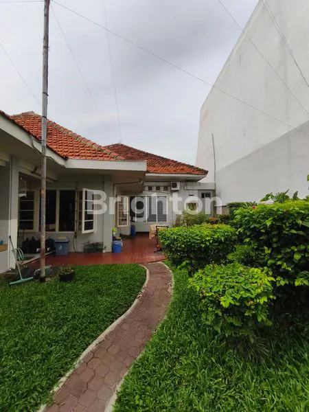 image RUMAH PUSAT KOTA 1 LANTAI LT 685M² DI JL KAPUAS SURABAYA (4)
