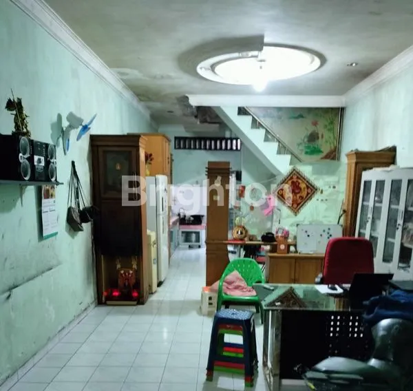 image RUMAH 3 TINGKAT DI MEDAN TIMUR  – SIAP HUNI, HARGA TERJANGKAU!\\N (3)