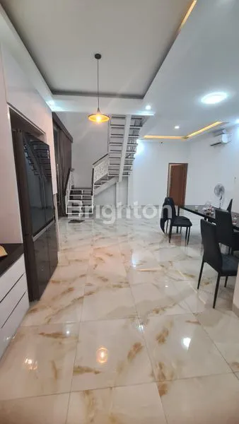 image BRAND NEW RUMAH CANTIK GOOD FURNISHED AT JAGAKARSA (6)