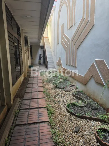 image RUMAH BESAR DAN LUAS, CEMPAKA PUTIH, JAKARTA  PUSAT (6)