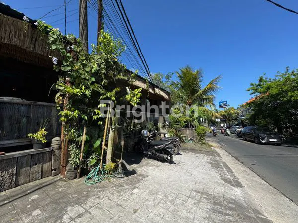 image DISEWAKAN RESTO SIAP PAKAI DI ULUWATU BALI (8)