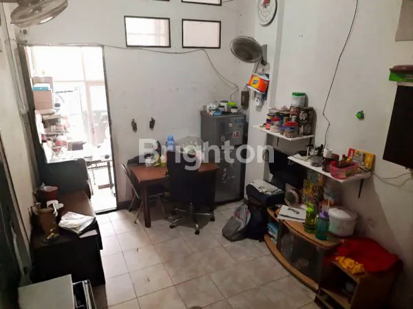 image RUMAH 3 LANTAI 30M² HARGA NEGO (4)