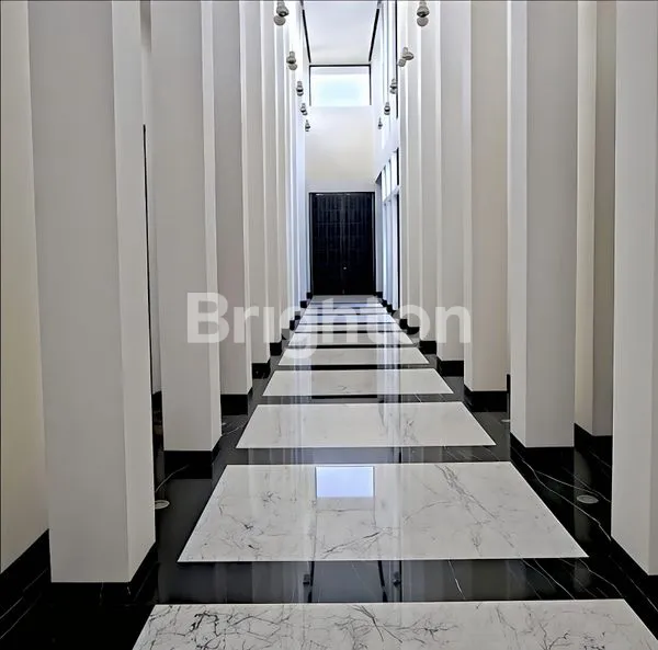 image RUMAH MEWAH FULL FASILITAS PRIME LOCATION DAERAH JALAN JENDERAL SUDIRMAN (4)