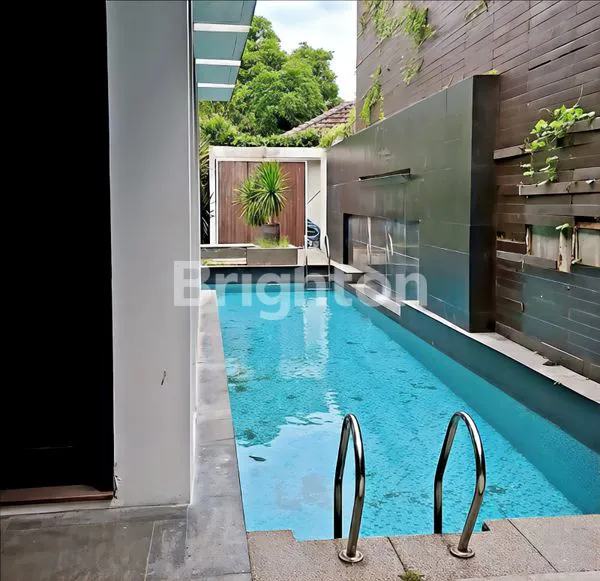 image RUMAH MEWAH FULL FASILITAS PRIME LOCATION DAERAH JALAN JENDERAL SUDIRMAN (3)