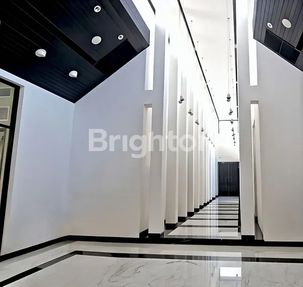 image RUMAH MEWAH DAERAH JL. SUDIRMAN & SUN PLAZA. PRIME LOCATION. MODERN LOOK. FULL FASILITAS (7)