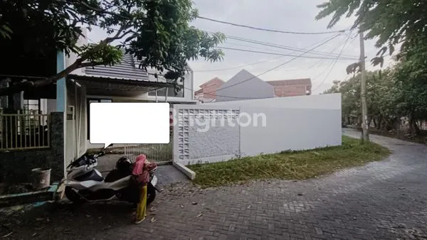 image RUMAH POJOK GRIYA KARTIKA CEMANDI SEDATI SIDOARJO LT 171M SHM, SIAP HUNI (6)