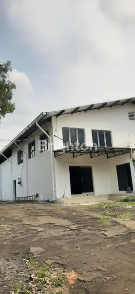 image GUDANG STRATEGIS DI TEBET – JAKARTA SELATAN (4)
