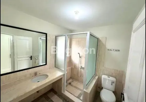 image RUMAH SEWA TAHUNAN SIAP HUNI MEDITERANIA1 SENTUL CITY (7)