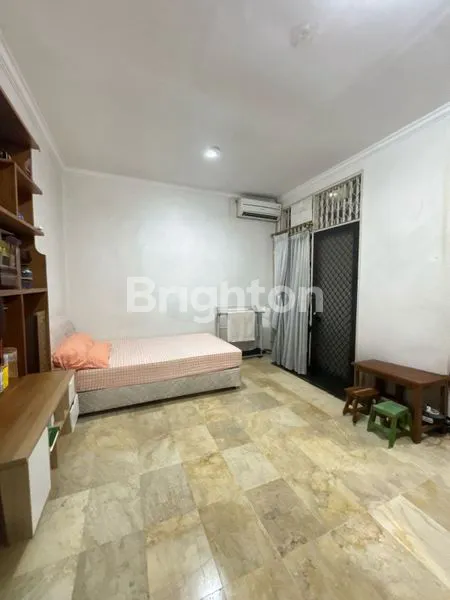 image SUPER PROMO  RUMAH CANTIK & TERAWAT, LOKASI SUPER STRATEGIS DI KEMANG PRATAMA (6)