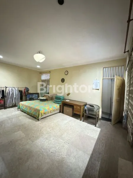 image SUPER PROMO  RUMAH CANTIK & TERAWAT, LOKASI SUPER STRATEGIS DI KEMANG PRATAMA (4)