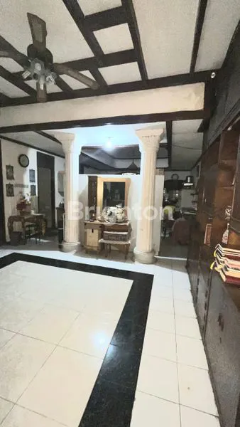 image RUMAH STRATEGIS BENDUNGAN HILIR, 11 KT COCOK UNTUK INVESTASI RUKOS ATAU KANTOR (3)