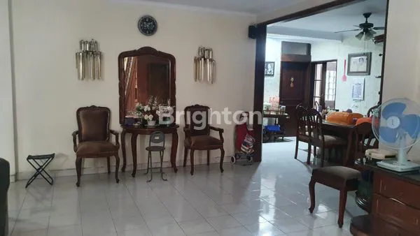 image RUMAH BAGUS, LUAS DAN PINGGIR JALAN BESAR,CEMPAKA PUTIH,JAKARTA PUSAT (4)