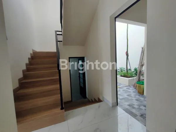 image RUMAH BARU – MODERN & SIAP HUNI DI GR.1 BINTARO (4)