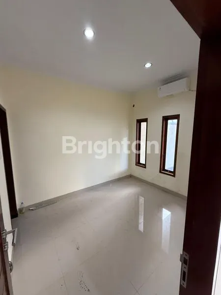 image SEWAKAN RUMAH 2 LANTAI MERTASARI SIDAKARYA (5)