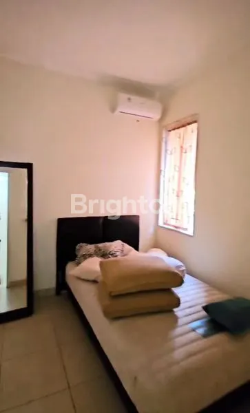 image RUMAH SECOND BOULEVARD LEGENDA WISATA DENGAN LUAS TANAH 150 AN , DEKAT KE SEKOLAH GLOBAL DAN KETAPANG. (7)