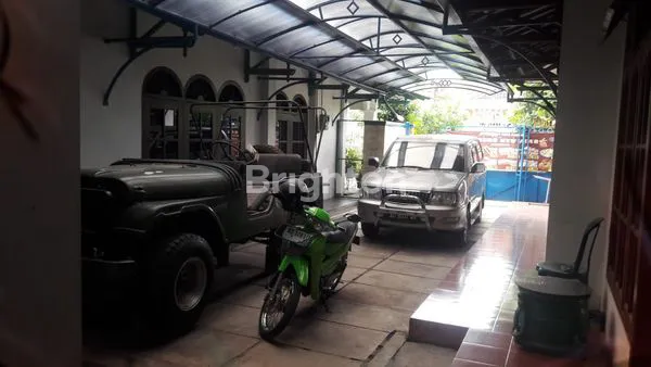 image RUMAH CLASSIC SIAP HUNI DI TENGAH KOTA SOLO AKSES JALAN SLAMET RIYADI (7)