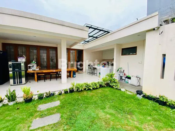 image DIJUAL FULL FURNISHED, RUMAH NYAMAN & SIAP HUNI YANG LOKASINYA DI DALAM KOMPLEK DI DAERAH SARIWANGI, BANDUNG UTARA (4)