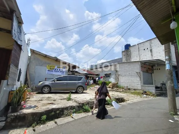 image INVESTASI STRATEGIS DI BSD: TANAH 295M² DENGAN RUMAH & KONTRAKAN (6)