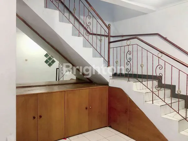 image RUMAH 2 LANTAI LEMBANG DEKAT WISATA (3)