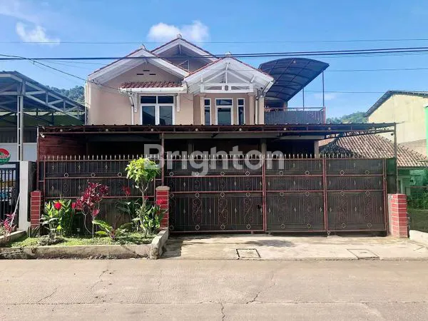 RUMAH 2 LANTAI LEMBANG DEKAT WISATA