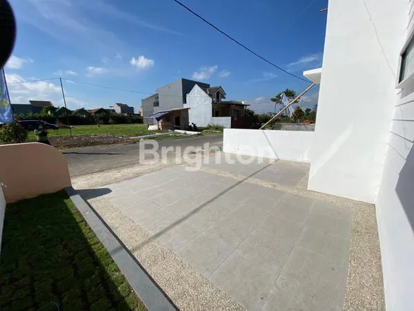 image RUMAH MODERN MINIMALIS DI GADANG KOTA MALANG (3)