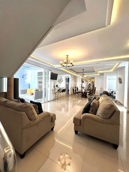 image RUMAH LUX, MEWAH 2 LANTAI YANG LOKASINYA DI DALAM CLUSTER DI KOMPLEK ΑΝΤΑΡΑΝΙ, ΚΟΤΑ BANDUNG BANDUNG (3)