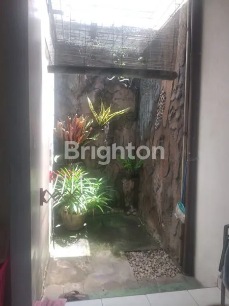 image RUMAH SECOND DEKAT KE FASILITAS PUBLIK KOTA SOLO (8)