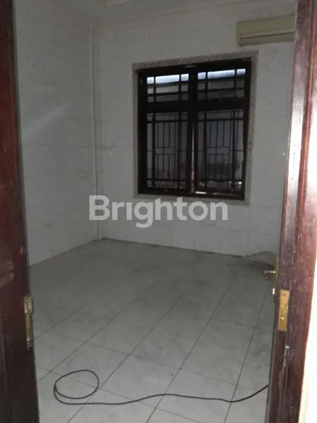 image RUMAH BESAR, LUAS DAN KOKOH DI PUSAT KOTA DENPASAR, GATSU SUBROTO (4)