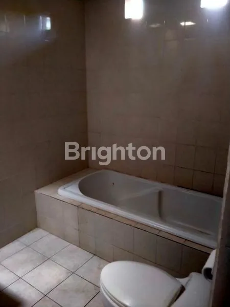 image DISEWAKAN RUMAH 3.5 ARE DAERAH SANUR KAUH (5)