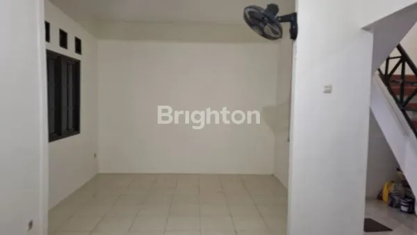 image RUMAH CANTIK PERUMAHAN SUKMAJAYA DEPOK (5)